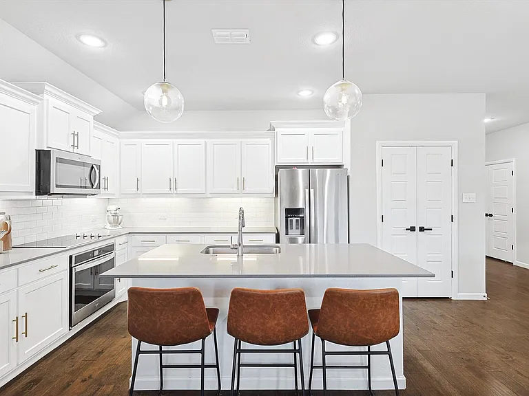 309 Ember Cir — Photo 8