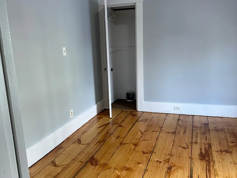 18 Osgood St #3 — Photo 16
