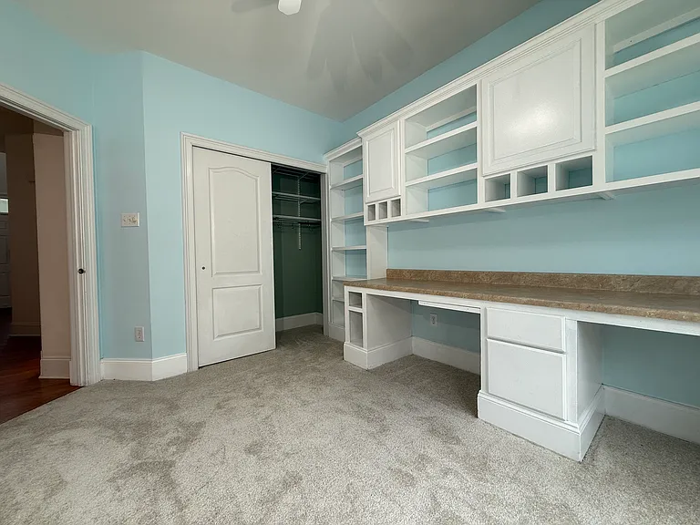 606 Winston Ln — Photo 8