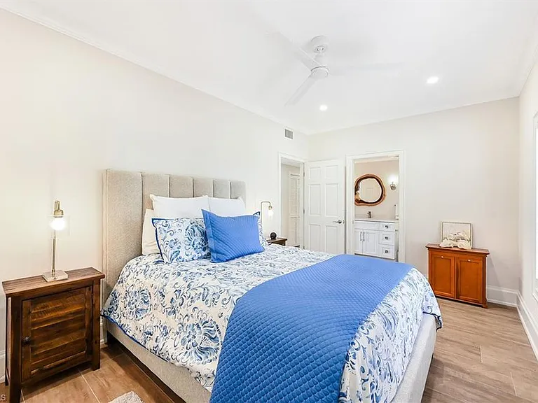 6770 Pelican Bay Blvd E #242 — Photo 17