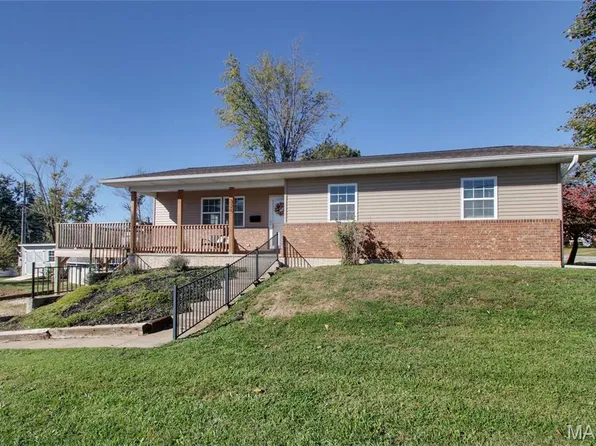 320 N Dickerson St, Palmyra, MO 63461