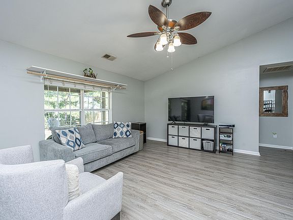 5th image of 9832 Stockport Cir