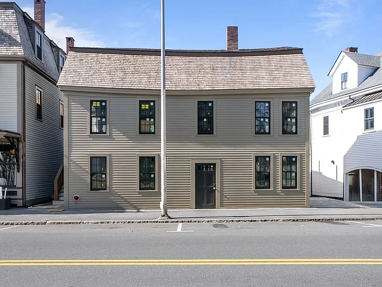 7 Central St #R3 — Photo 7