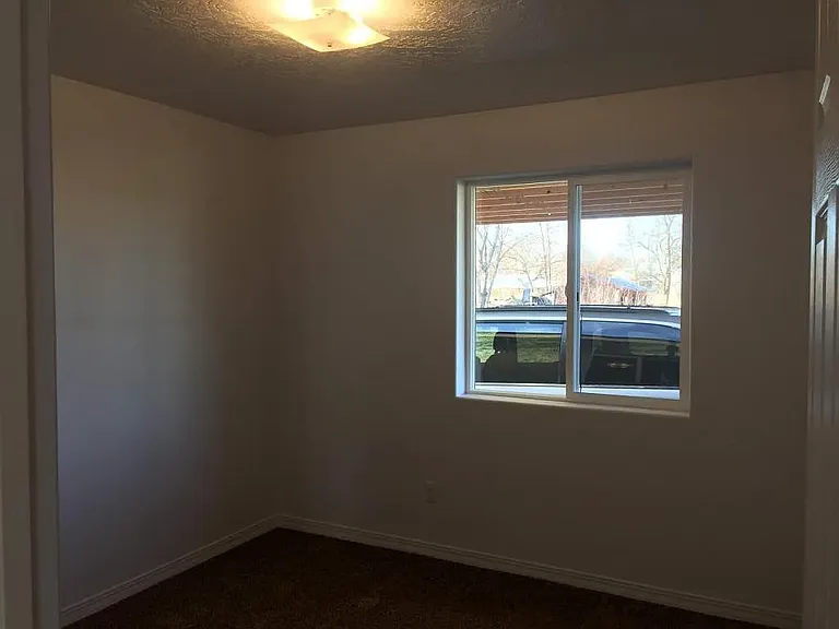 913 S Wardwell Ave #B — Photo 7