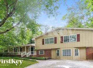 860 Green Forest Dr SE, Smyrna, GA 30082