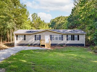 181 Cherry Cir, Hartwell, GA 30643