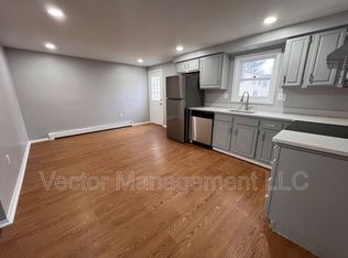 18 Edgar St, New Haven, CT 06519