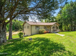 925 Lake Smoky Rd, Sevierville, TN 37876