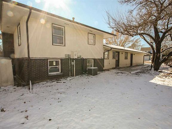 5th image of 506 W Marsha Dr