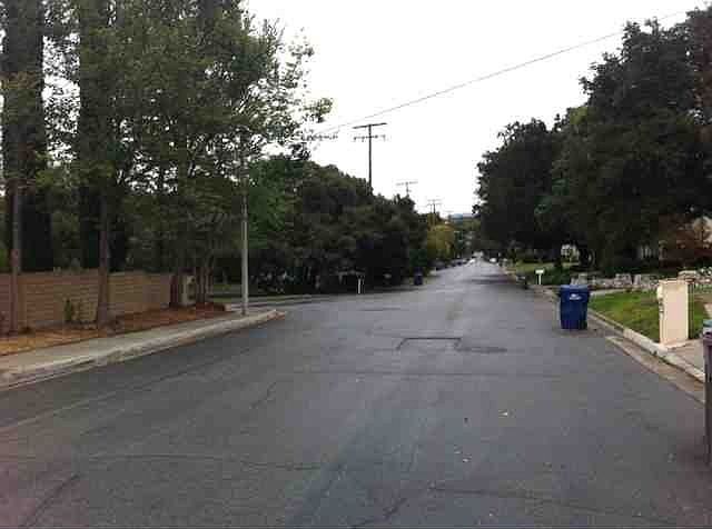 2nd image of 23502 Maple St