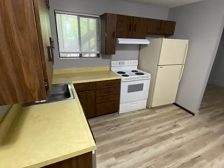 2227 A St #7 — Photo 4