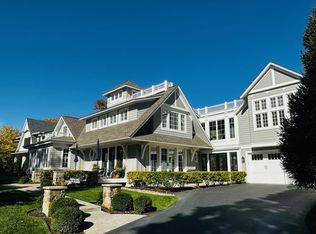 20390 Western Rd, Excelsior, MN 55331