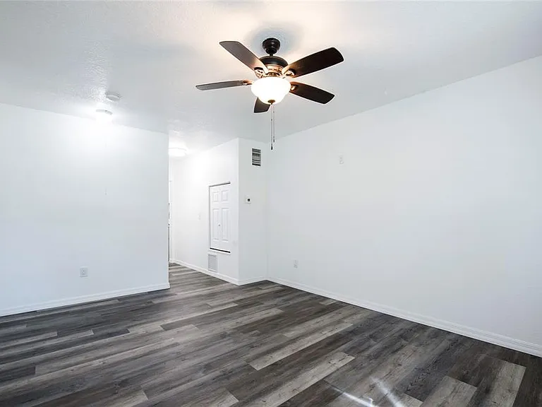 717 E Gulf Blvd #2 — Photo 31