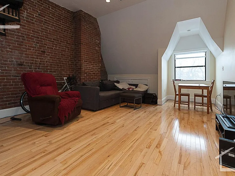 1197 Beacon St #2 — Photo 4