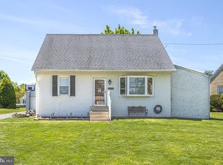 2305 Meetinghouse Rd, Upper Chichester, PA 19061