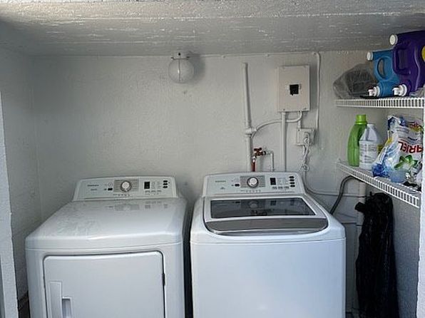 miami-florida-443595097 picture