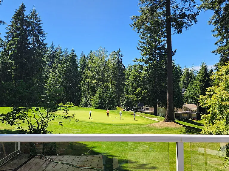 24th Ave SE — Photo 2