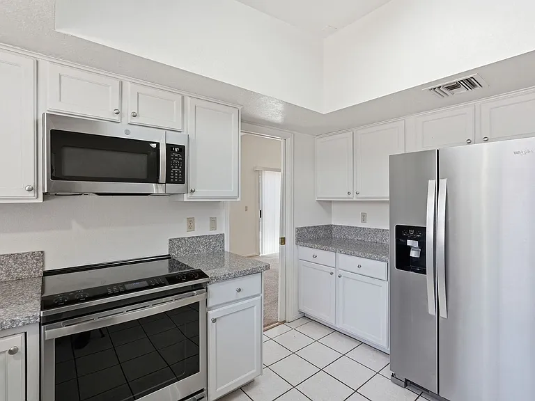 2920 N La Chiquita Ave — Photo 13