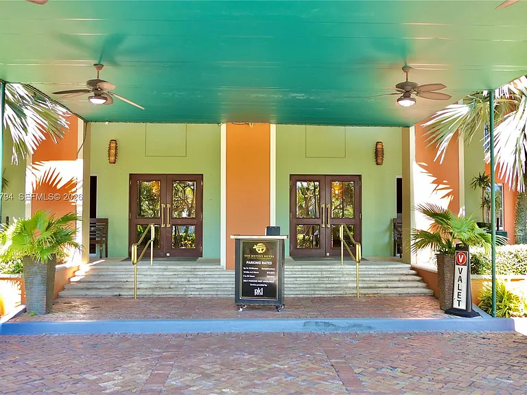 2951 S Bayshore Dr #815 — Photo 16