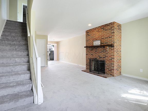 4th image of 361 Saint Andrews Dr