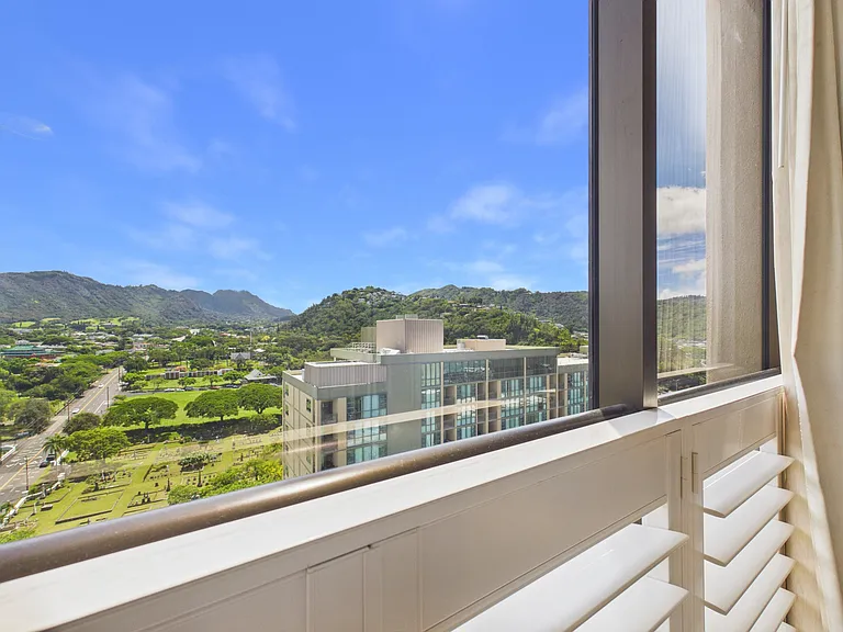 2101 Nuuanu Ave #I1806 — Photo 17