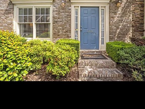 2nd image of 1264 Harris Commons Pl