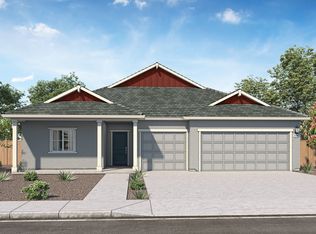 2670 Shumacher St, Redding, CA 96002