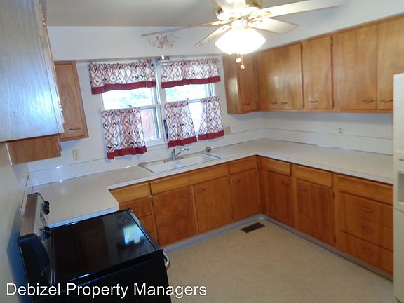 2nd image of 523 S 29th St