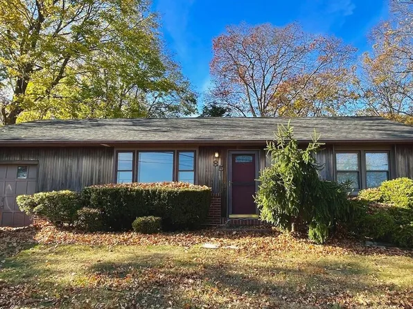 85 Kenneth Avenue, Huntington, NY 11743
