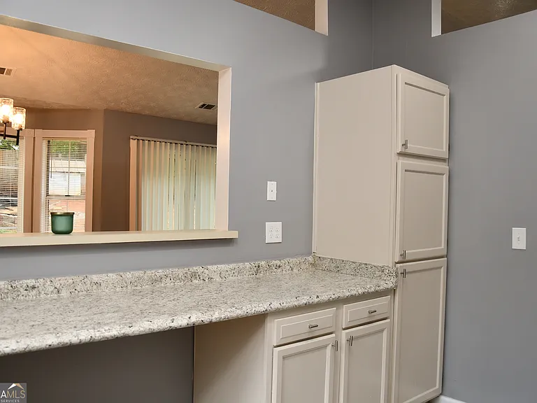 5932 Homestead Cir — Photo 38