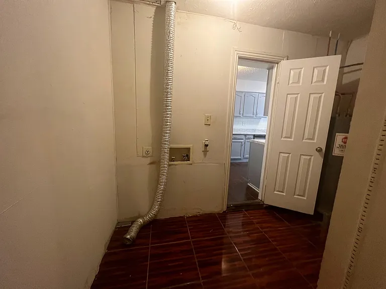 6004 Pinto Cir — Photo 9