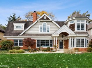 318 Grandview Ave, Glen Ellyn, IL 60137