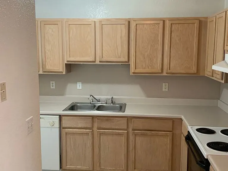 202 W Mary Jane Dr — Photo 4