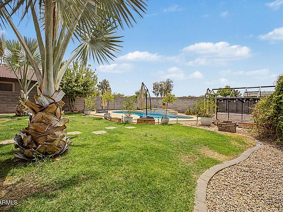 2nd image of 28536 N SUNSET Drive