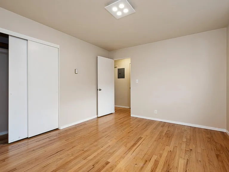 3411 14th Ave W #4 — Photo 5