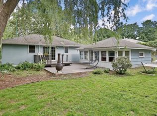 627 Grange Ave N, Oakdale, MN 55128