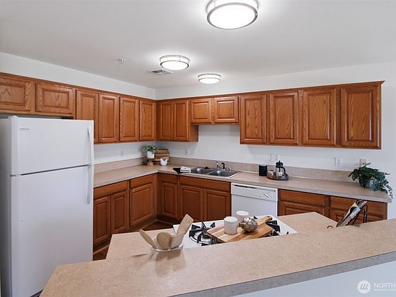 2nd image of 1318 37th Street #2-420