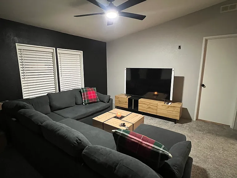 Jennys Ln — Photo 4