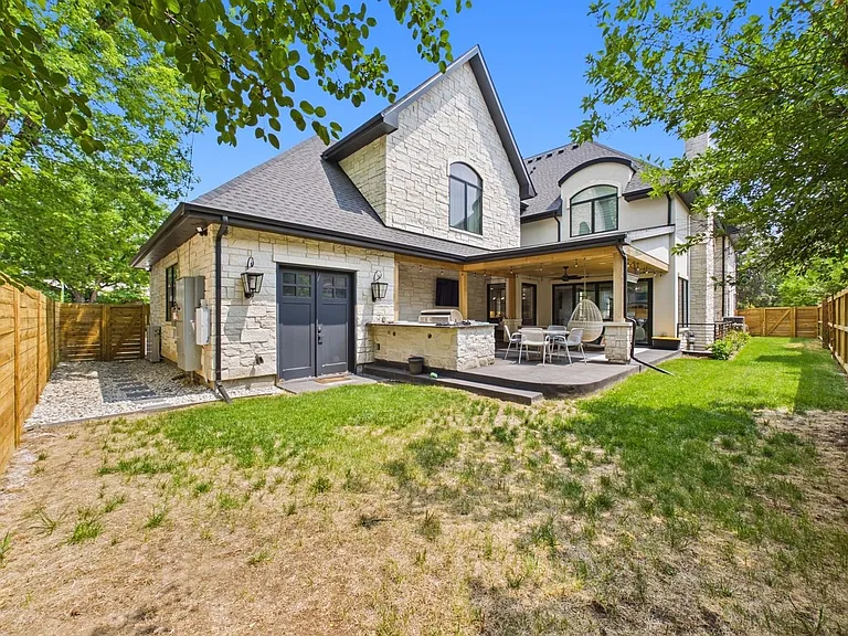 155 N Southmoor Dr — Photo 44