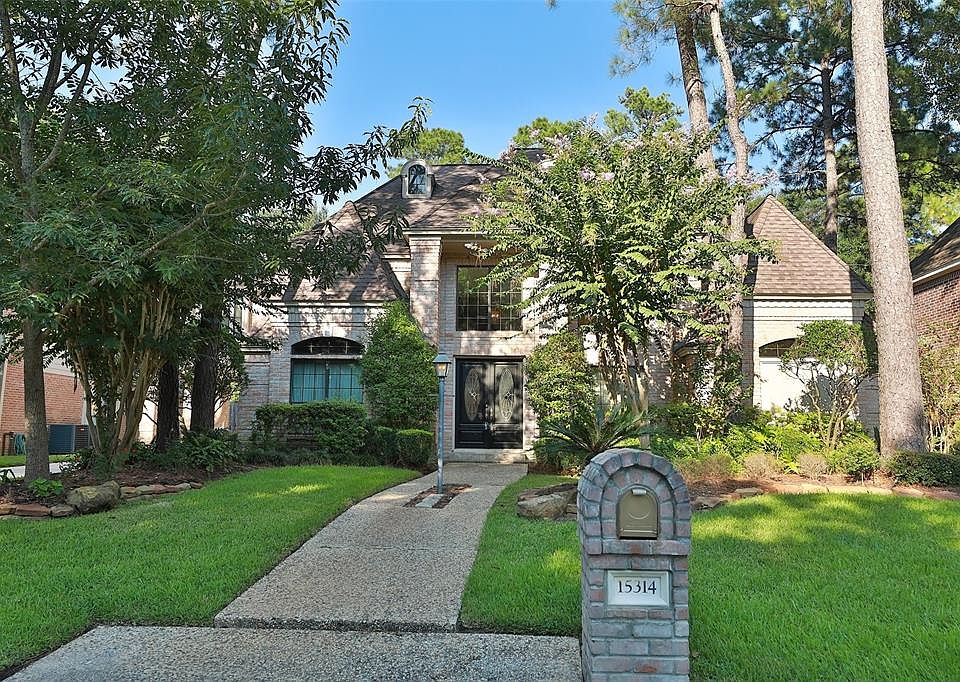 Gorgeous 4400sf home in sought out area.