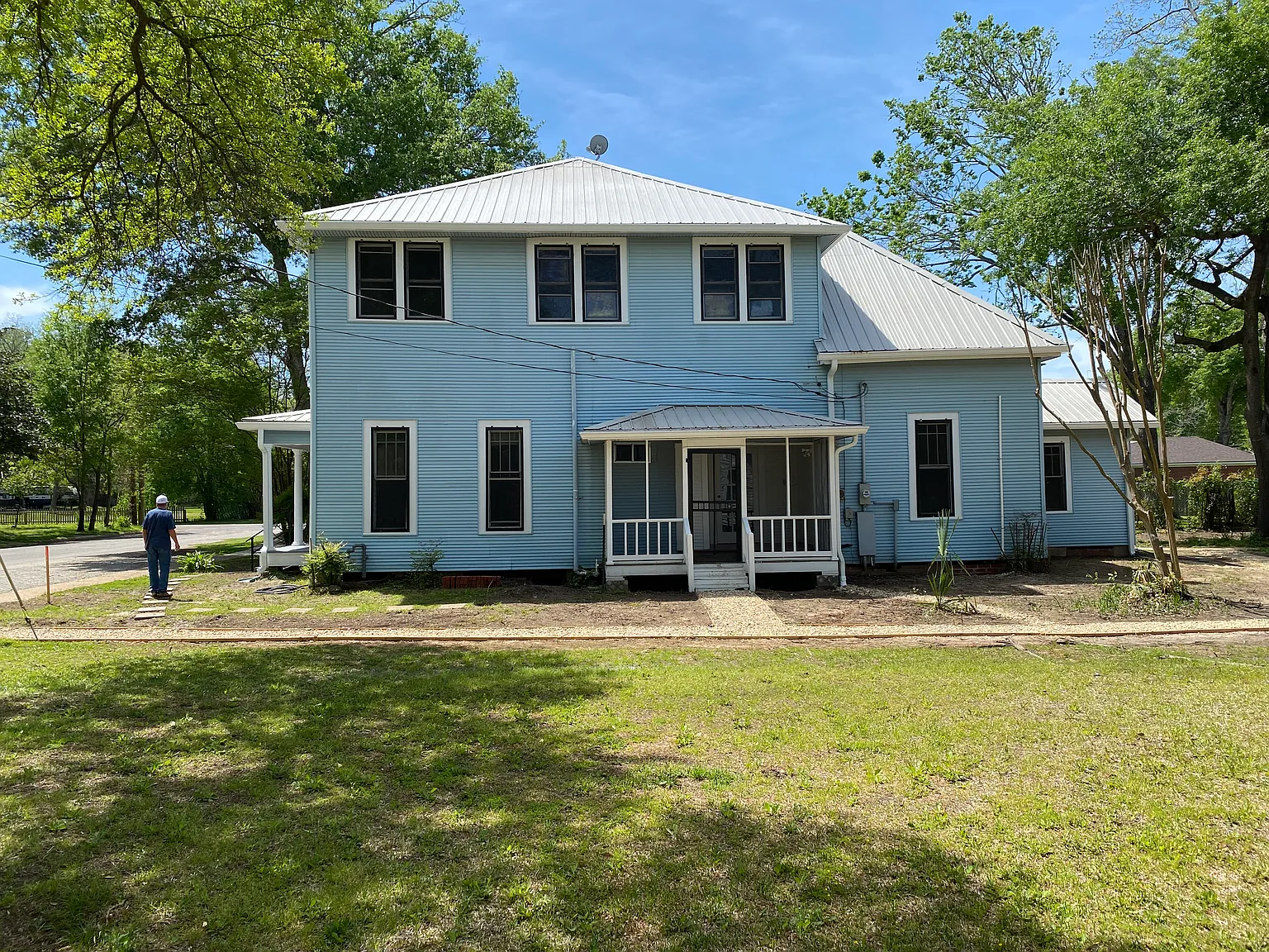 107 W Clarksville St — Photo 3