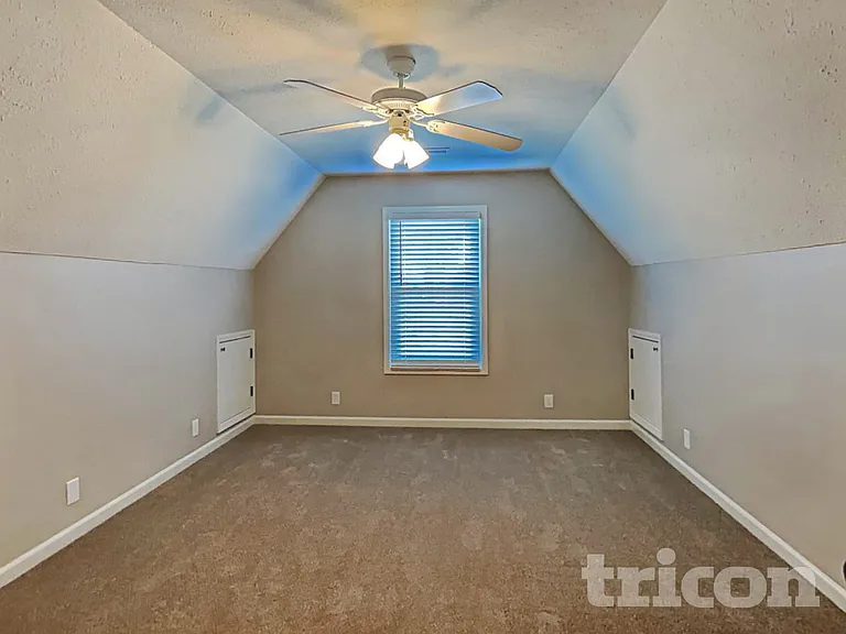 5013 Claude Dr — Photo 12