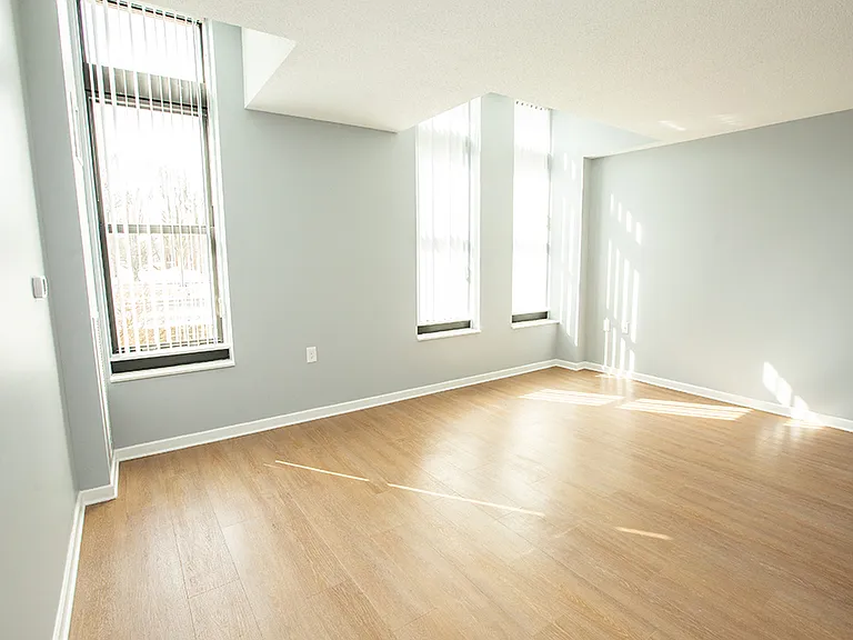 Norman Towers — Photo 15
