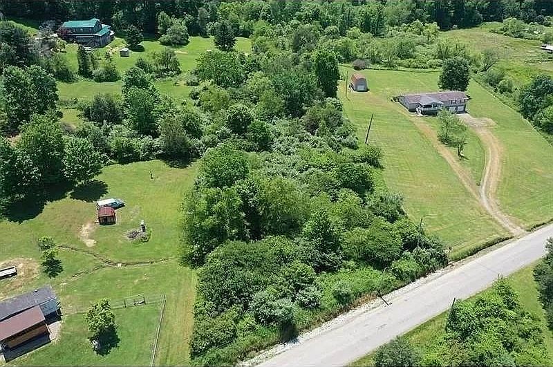 1st image of 856 Edmon Rd