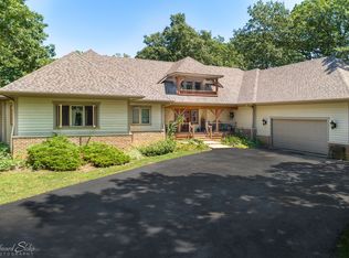 9300 Champion Ct, SPRING GROVE, IL 60081