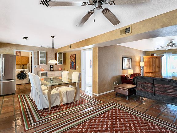 5th image of 3427 E Sunnyside Dr