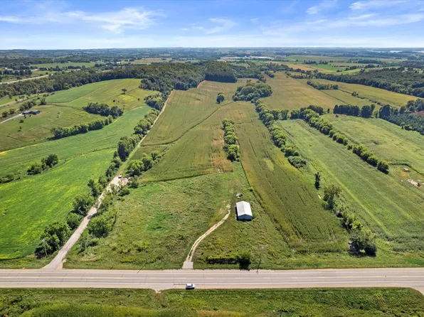 W3071 STATE ROAD 33, Iron Ridge, WI 53035