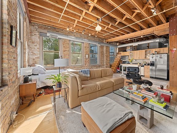 2nd image of 525 N Halsted St Unit 215
