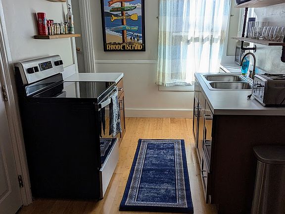 5th image of 41 Webster St #41