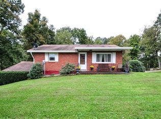 327 Lewis Dr, Uniontown, PA 15401